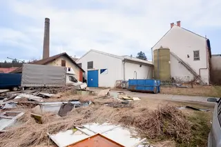 Prodej výrobního areálu dlužníka LANATEX, a.s.