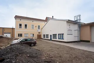 Prodej výrobního areálu dlužníka LANATEX, a.s.