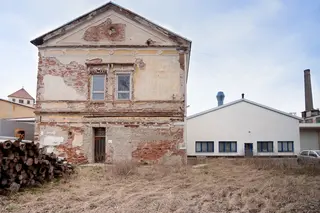 Prodej výrobního areálu dlužníka LANATEX, a.s.