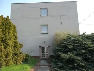 Prodejna a pozemky Lhotka nad Labem a Malé Žernoseky, okres Litoměřice
