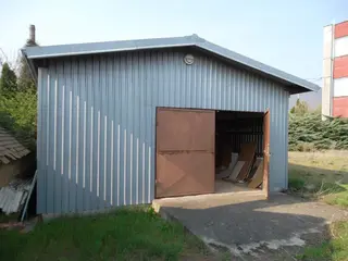 Prodejna a pozemky Lhotka nad Labem a Malé Žernoseky, okres Litoměřice
