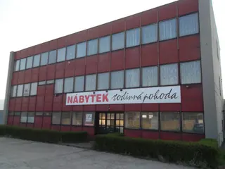 Prodejna a pozemky Lhotka nad Labem a Malé Žernoseky, okres Litoměřice