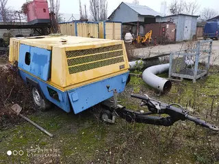PSJ Hydrotranzit Bratislava -  Kompresor dieselový pojazdný  / typ: PD 400