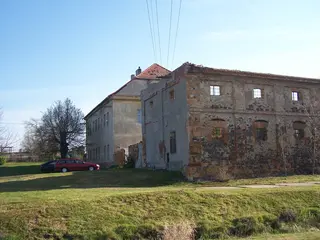 RD a zemědělské stavby s pozemky  Veliká Ves - Nové Třebčice