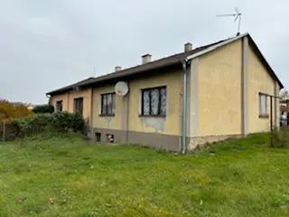 RD Kamenný Přívoz, k.ú. Hostěradice s garáží a zahradou, Praha - západ