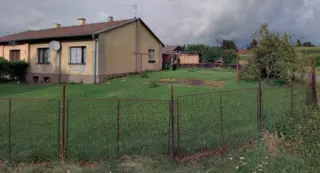 RD Kamenný Přívoz, k.ú. Hostěradice s garáží a zahradou, Praha - západ