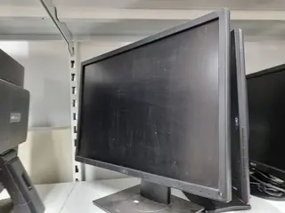 RM 01 Monitory k PC, 25 kusů
