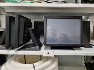 RM 03 Monitor dotykový 13 kusů