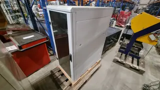 RM 100 Rack skříně 6 kusů