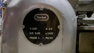 RM 112 Nářezák 1 kus