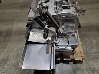 RM 129 Nářezák Berkel