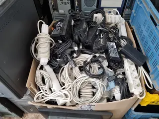 RM 13 Soubor spotřební elektroniky