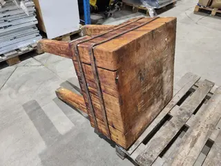 RM 145 Řeznický špalek