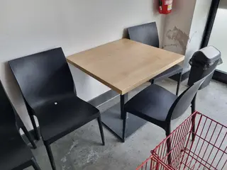 RM 17 Vybavení prodejny