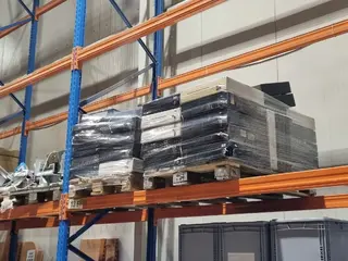 RM 180 Pokladní šuplíky cca 40 kusů