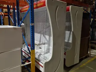 RM 19 Přístěná chladící vitrína zn. IGLO, 8 kusů