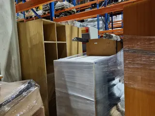 RM 33 Kancelářský nábytek použitý