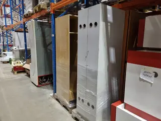 RM 33 Kancelářský nábytek použitý