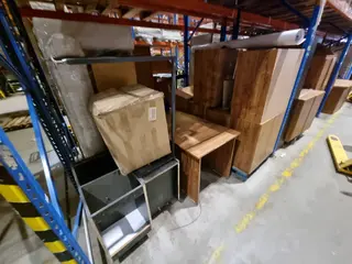 RM 33 Kancelářský nábytek použitý