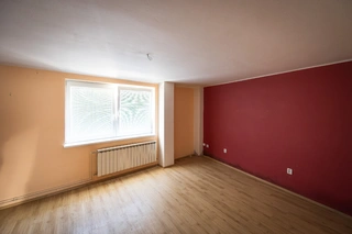 Rodinný dům s velkou zahradou v obci Roštění