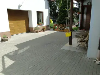 Rodinný dům a podíl na sousedním domě Velké Pavlovice, okres Břeclav 