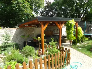 Rodinný dům a podíl na sousedním domě Velké Pavlovice, okres Břeclav 