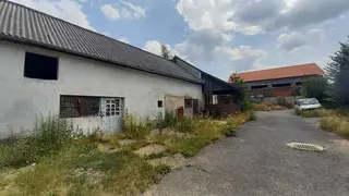Budovy bývalé farmy Vestec, okr. Praha-západ
