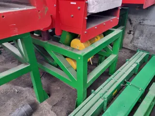 Rubber Bohemia, s.r.o. - soubor strojů a zařízení recyklační linky na zpracování gumové drtě na gumový prášek