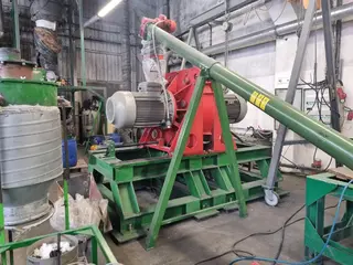 Rubber Bohemia, s.r.o. - soubor strojů a zařízení recyklační linky na zpracování gumové drtě na gumový prášek