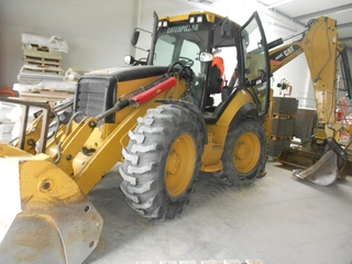 Rýpadlo, nakladač-Caterpillar 444 E