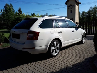Škoda Octavia Combi III 2,0TDI 4x4 Eleg BiXEN+ACC+PDC+NAVI