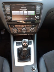 Škoda Octavia Combi III 2,0TDI 4x4 Eleg BiXEN+ACC+PDC+NAVI