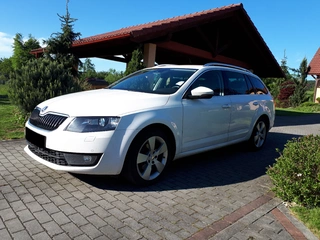 Škoda Octavia Combi III 2,0TDI 4x4 Eleg BiXEN+ACC+PDC+NAVI
