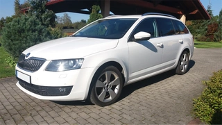 Škoda Octavia III 2,0TDI Combi Elegance DSG, NAVI, BI-XENONY
