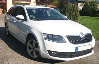 Škoda Octavia III 2,0TDI Combi Elegance DSG, NAVI, BI-XENONY