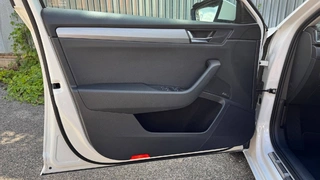 Škoda Superb 2.0 TDI, 6AV 3458