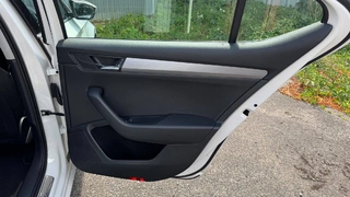 Škoda Superb 2.0 TDI, 6AV 3458