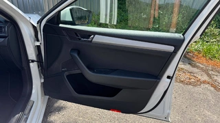 Škoda Superb 2.0 TDI, 6AV 3458
