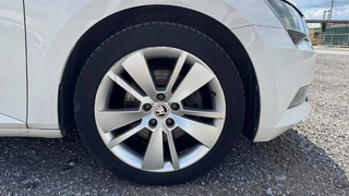 Škoda Superb 2.0 TDI, 6AV 3458