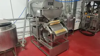 SO 11 - Výrobní linka a technologie na zpracování sójových bobů a výrobu produktů ze sójových bobů