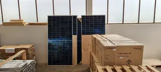 Soubor komponentů fotovoltaických systémů