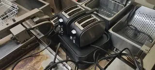 Soubor movitého majetku z gastro provozovny společnosti COUNTRY BURGER
