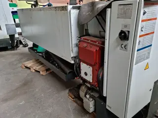 INTORA 02. Soustruh hrotový Trens SN 500SA/1500