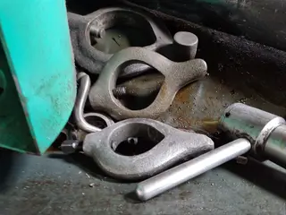 INTORA 02. Soustruh hrotový Trens SN 500SA/1500