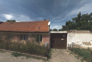 Spoluvl. podíl 1/12 RD a pozemku Znojmo-Louka