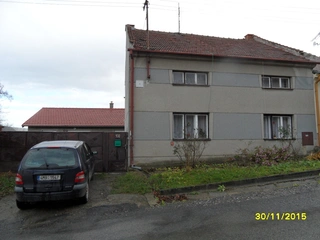 Spoluvl. podíl 1/2 RD Lešany u Prostějova