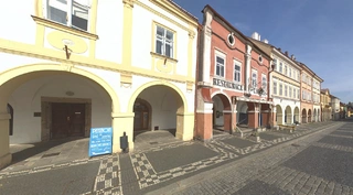 Spoluvl. podíl id. 1/2 Budovy Jičín, ul. Valdštejnovo nám.
