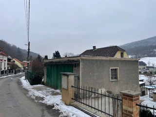 Spoluvlastnický podíl id.1/12 na RD se zahradou v obci Svatý Jan pod Skalou – Sedlec
