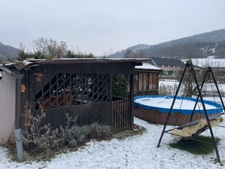 Spoluvlastnický podíl id.1/12 na RD se zahradou v obci Svatý Jan pod Skalou – Sedlec