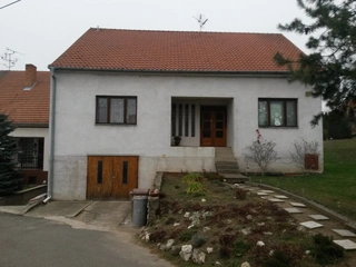 Spoluvlastnický podíl 1/2 RD Přítluky, ul. Uličky